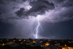 <b>雷雨季节来临，您的防雷系统真的准备好了吗</b>